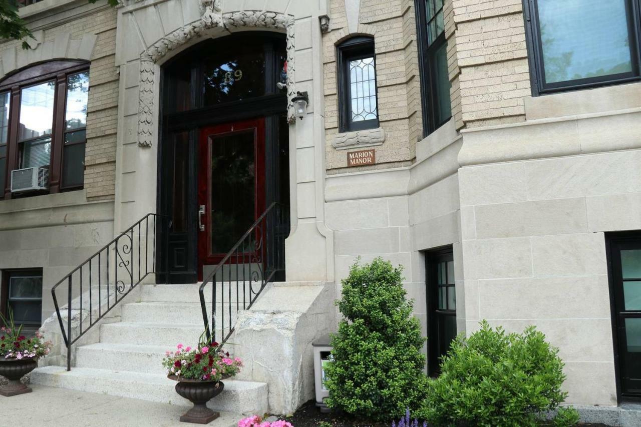 A Stylish Stay W/ A Queen Bed, Heated Floors.. #3 Brookline Luaran gambar